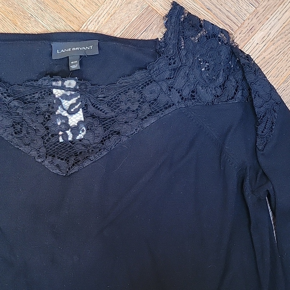 Lane Bryant Women's V-Neck Sweater with Lace Neckline Size 18/20 - Picture 4 of 9